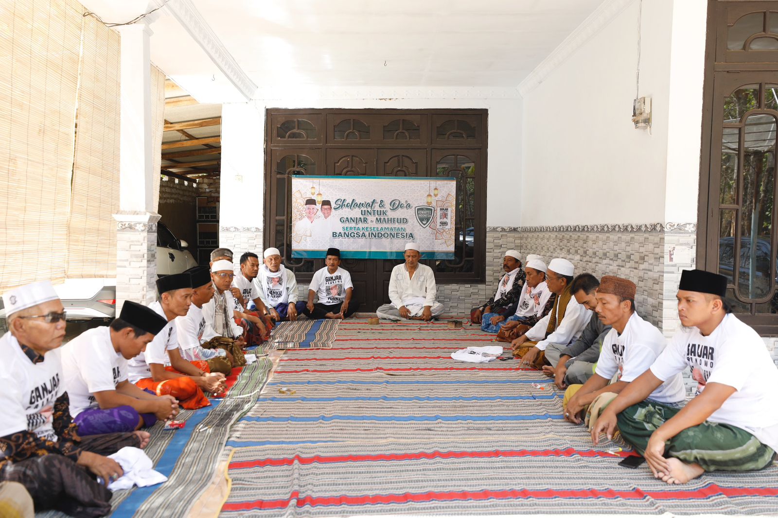 Kowarteg dan kiai kampung Madura rapatkan barisan menangkan Ganjar-Mahfud Kowarteg dan kiai kampung Madura rapatkan barisan menangkan Ganjar-Mahfud