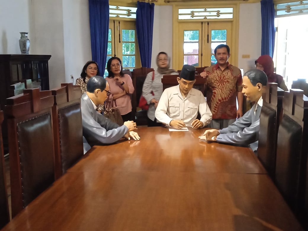 Mengenang semangat juang pemuda saat merumuskan naskah Proklamasi RI Mengenang semangat juang pemuda saat merumuskan naskah Proklamasi RI