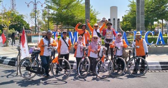 Ribuan sepeda tua susuri kawasan wisata pantai di Kota Tegal