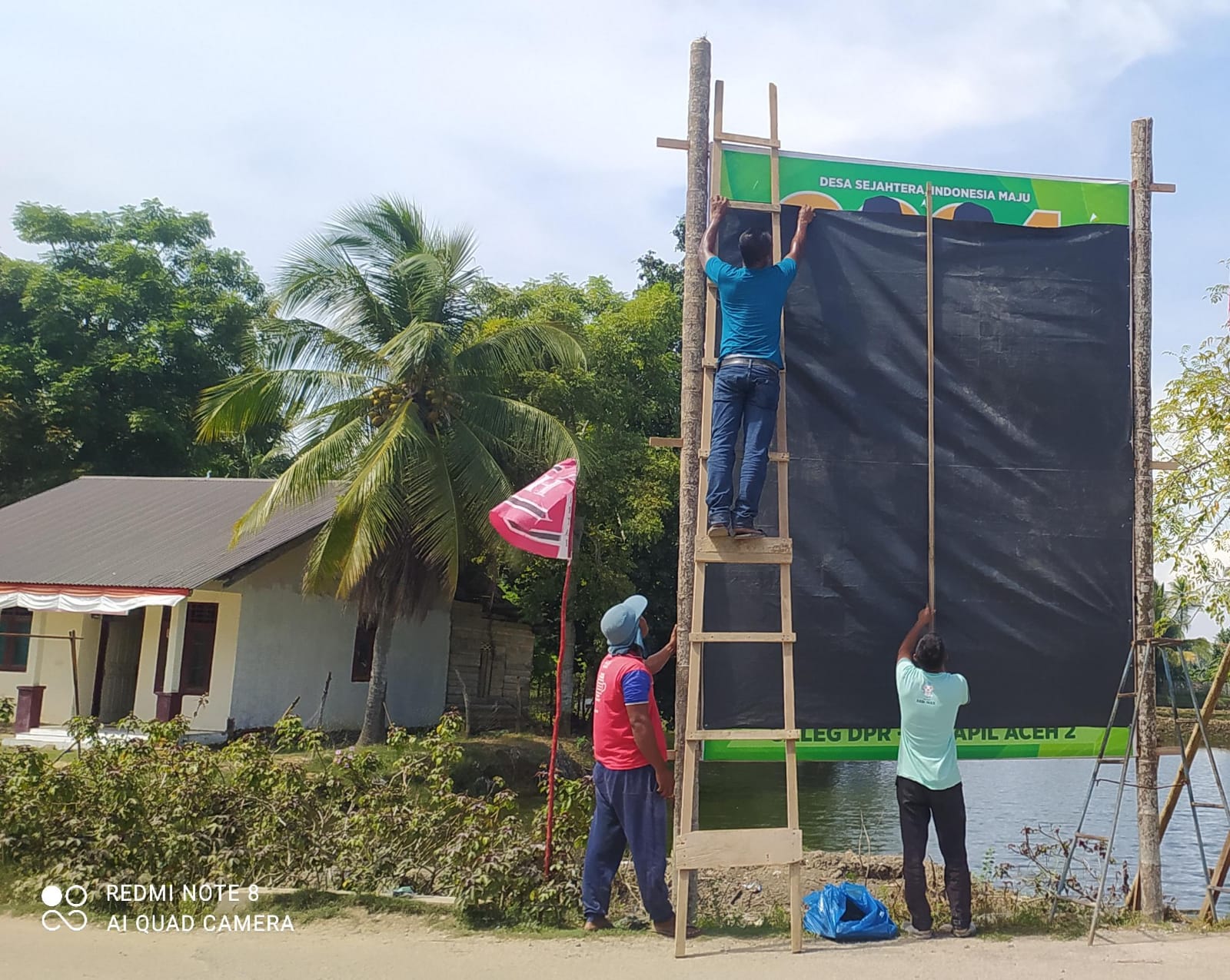 Tahap awal, Panwaslih Aceh Utara tertibkan 53 APK dinilai langgar aturan Tahap awal, Panwaslih Aceh Utara tertibkan 53 APK dinilai langgar aturan