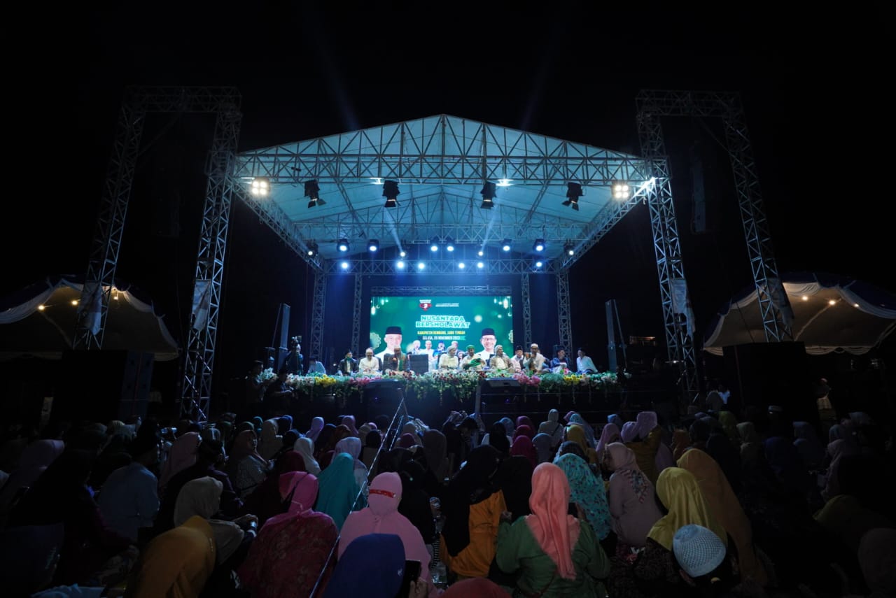 Nusantara Bersholawat dukung Ganjar-Mahfud dibanjiri ribuan masyarakat Rembang  