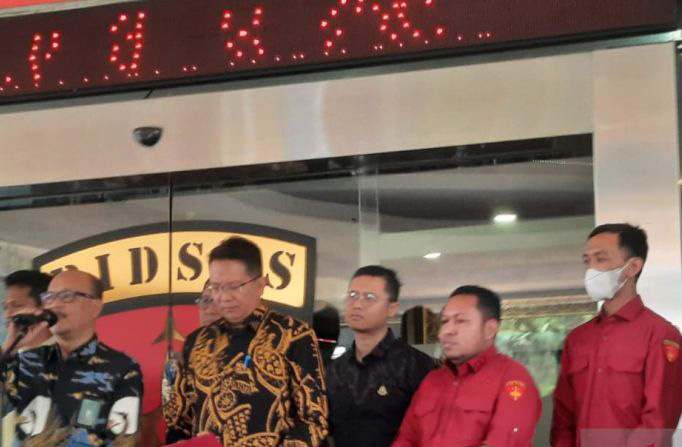 Kejagung cari bukti aliran uang Rp40 miliar Achsanul Qosasi Kejagung cari bukti aliran uang Rp40 miliar Achsanul Qosasi