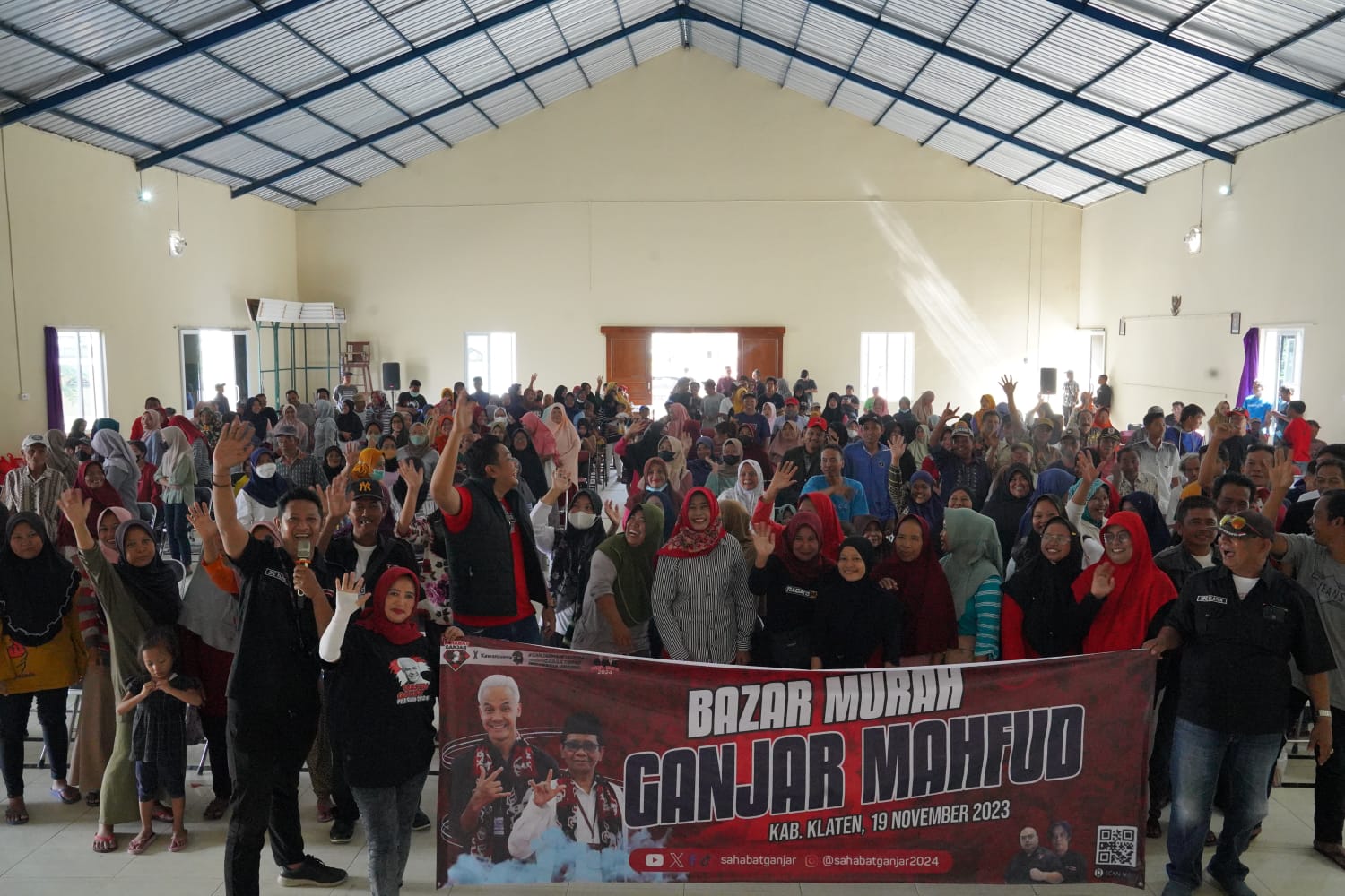Saga gelar bazar murah di Klaten, bersatu galang dukungan warga Saga gelar bazar murah di Klaten, bersatu galang dukungan warga
