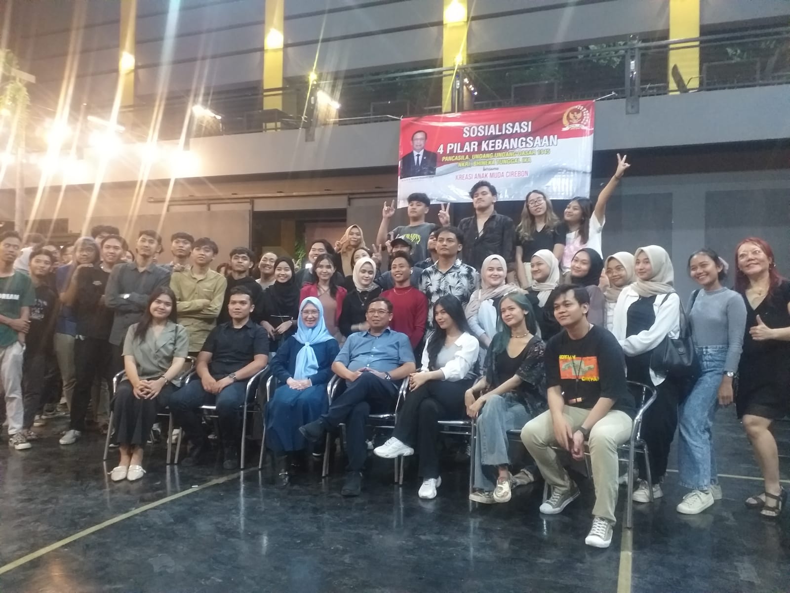 Kreativitas anak muda Cirebon di ajang Youth Creative Festival diapresiasi Kreativitas anak muda Cirebon di ajang Youth Creative Festival diapresiasi