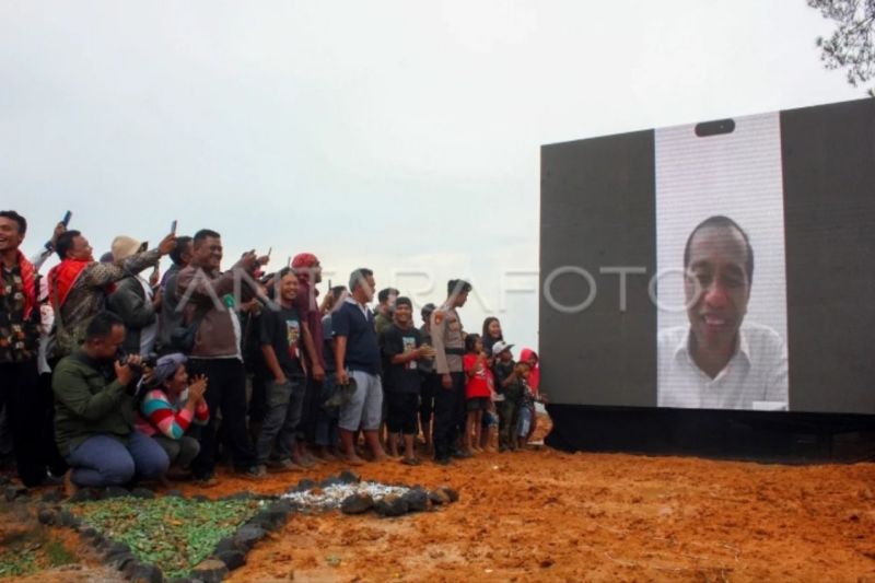 Presiden persilahkan dirikan monumen Juma Jokowi di Kabupaten Karo Presiden persilahkan dirikan monumen Juma Jokowi di Kabupaten Karo