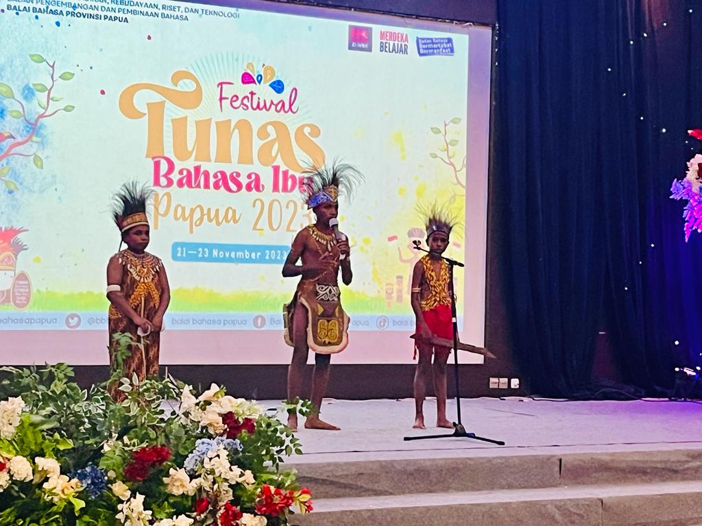 Kemendikbudristek dan Balai Bahasa gelar Festival Tunas Bahasa Ibu di Jayapura Kemendikbudristek dan Balai Bahasa gelar Festival Tunas Bahasa Ibu di Jayapura