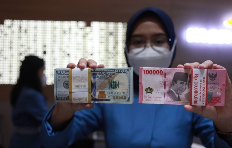 Rupiah Kamis pagi melemah jadi Rp15.610 per dolar AS