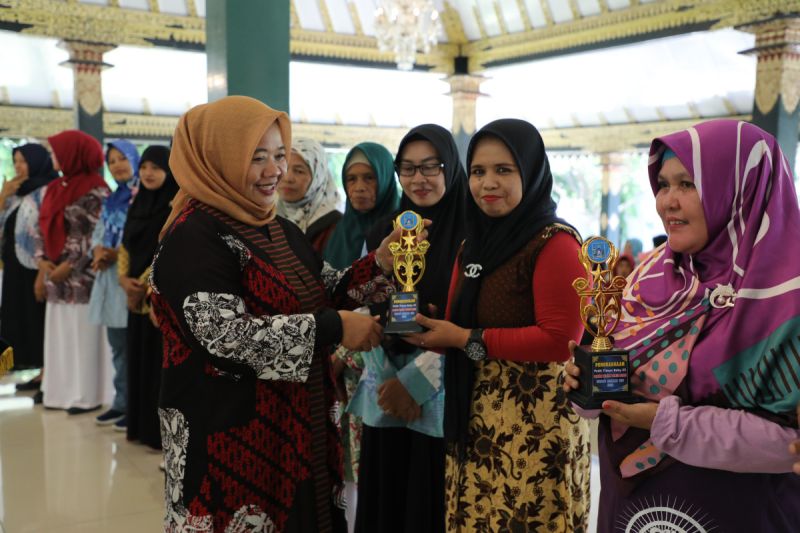 Hasil produksi lomba tanam timun baby Sleman senilai Rp258 juta