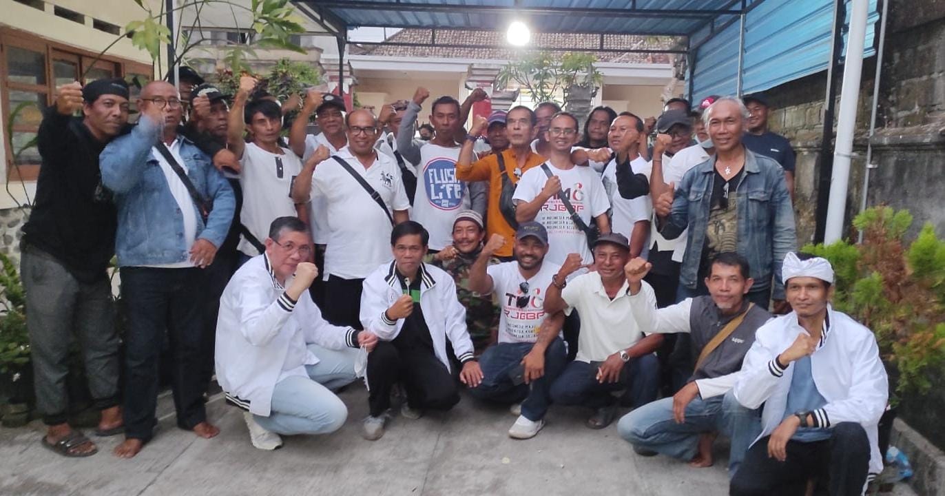 TIM 8-RJBBP sebut masyarakat Bali masih mencintai dan menghormati Presiden Jokowi TIM 8-RJBBP sebut masyarakat Bali masih mencintai dan menghormati Presiden Jokowi