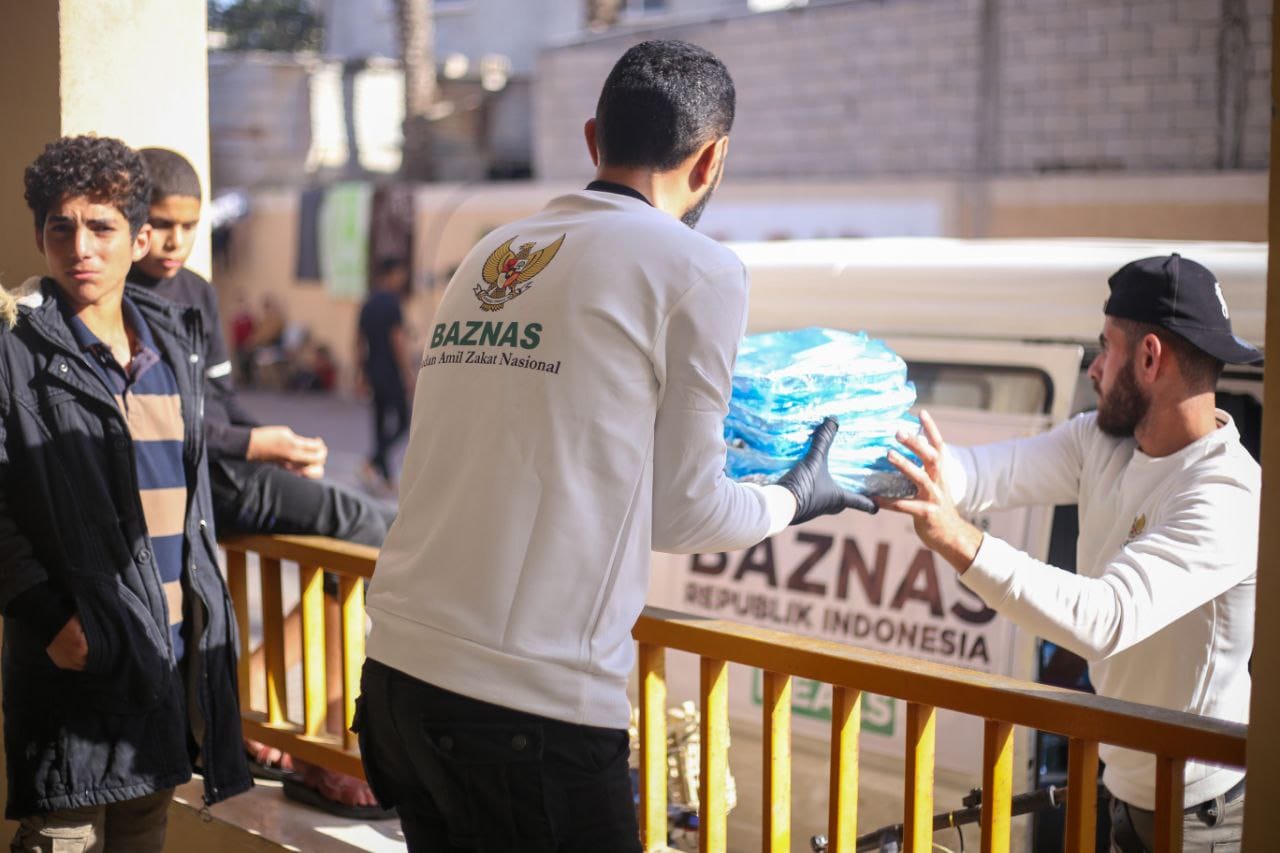 Warga Palestina terima bantuan air bersih hingga makanan dari BAZNAS RI