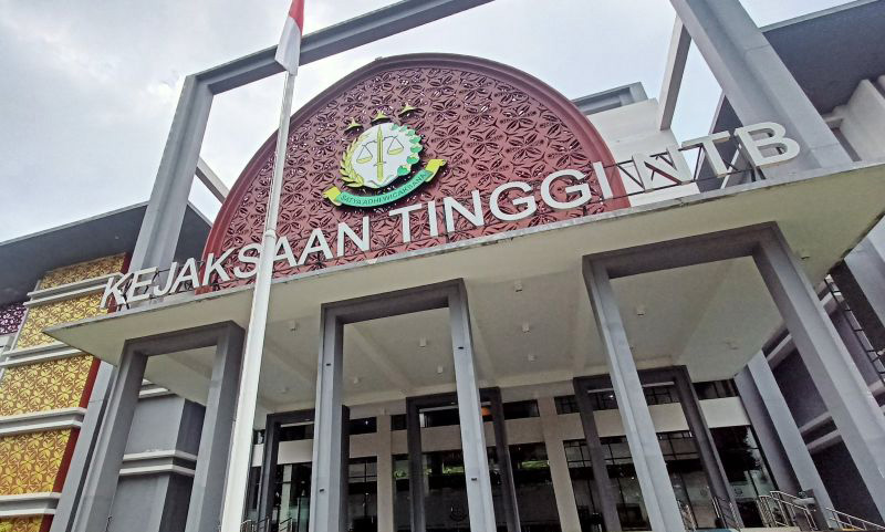 Kejati NTB tetapkan tersangka dari pengembangan kasus benih jagung Kejati NTB tetapkan tersangka dari pengembangan kasus benih jagung