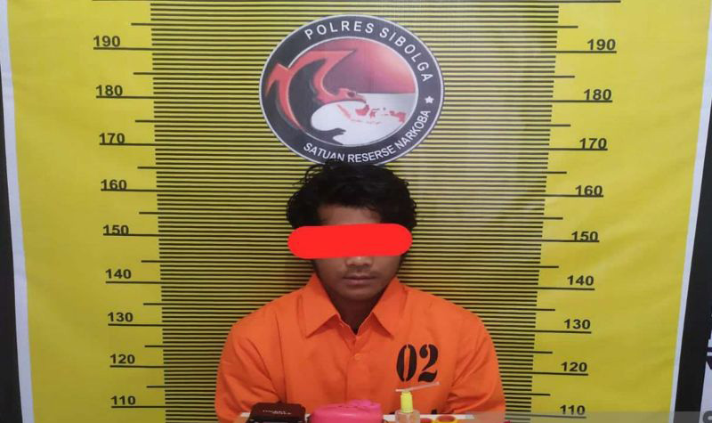 Polisi tangkap nelayan miliki narkotika jenis sabu-sabu di Sibolga Polisi tangkap nelayan miliki narkotika jenis sabu-sabu di Sibolga
