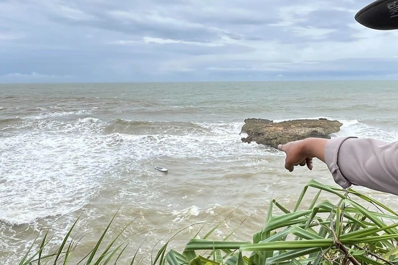 SAR gabungan sisir Pantai Sanggar cari wisatawan hilang terseret ombak