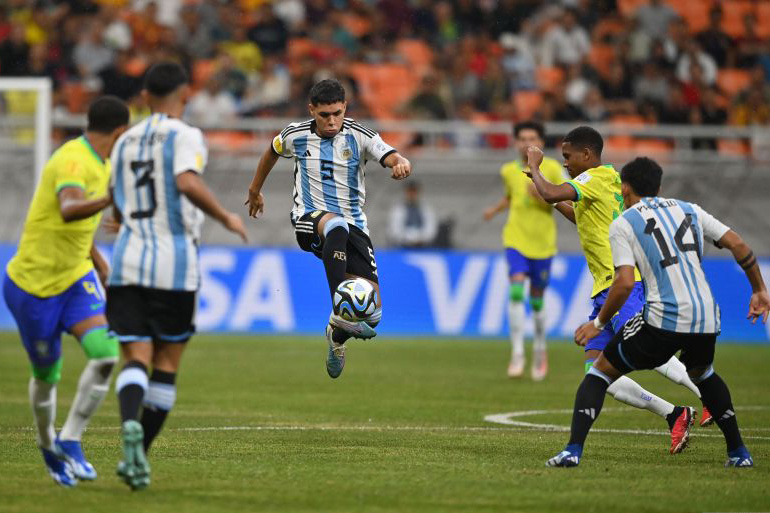 Pelatih Argentina U-17 nilai pertandingan melawan Brazil cukup sulit Pelatih Argentina U-17 nilai pertandingan melawan Brazil cukup sulit