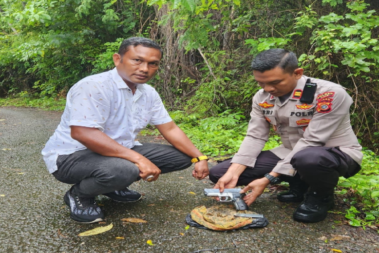 Sisa senjata dan peluru konflik Aceh diserahkan ke polisi