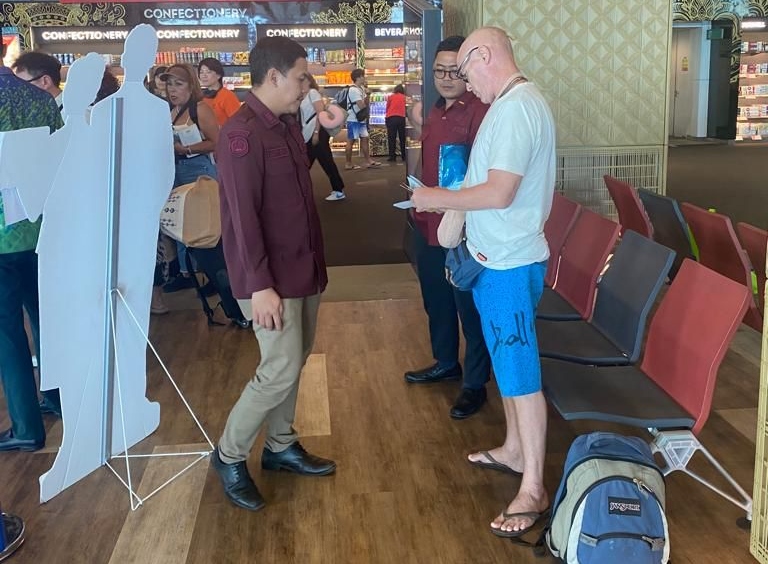 Imigrasi Singaraja deportasi WNA Belanda kasus narkotika 