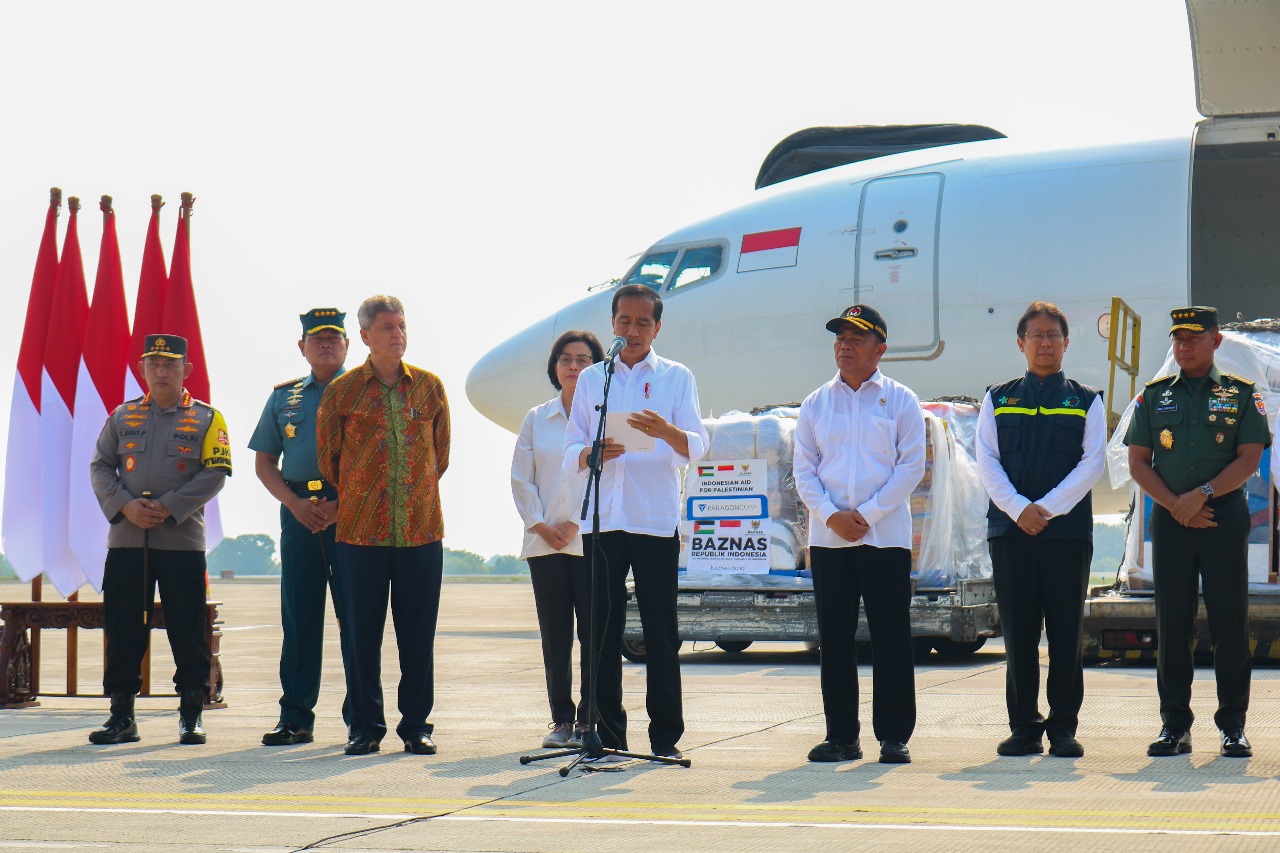Presiden RI kembali lepas bantuan kemanusiaan BAZNAS ke Palestina Presiden RI kembali lepas bantuan kemanusiaan BAZNAS ke Palestina