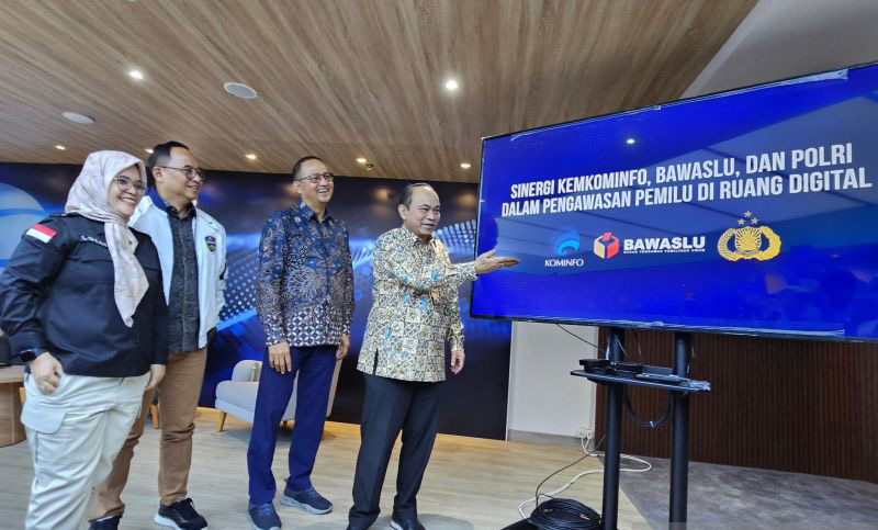 Kemenkominfo bersama Bawaslu dan Polri luncurkan Desk Pengawasan Pemilu untuk tangani hoaks