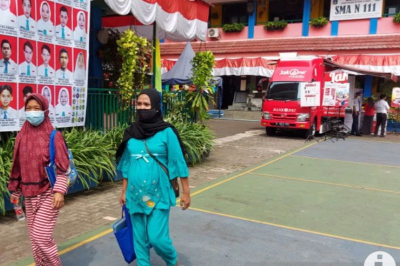 Dindik DKI mulai cairkan bertahap dana KJP Plus dan KJMU tahap II Dindik DKI mulai cairkan bertahap dana KJP Plus dan KJMU tahap II