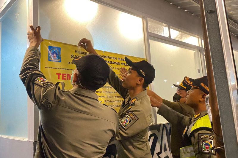Satpol PP Sleman tutup tempat usaha jual minuman beralkohol Satpol PP Sleman tutup tempat usaha jual minuman beralkohol