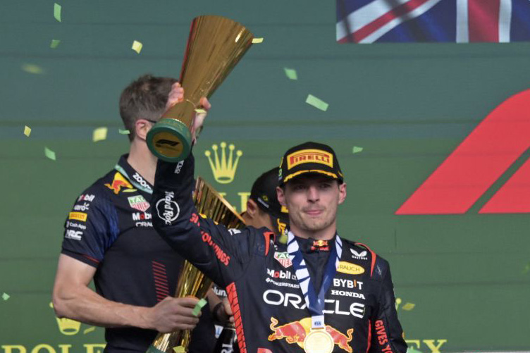 Verstappen ukir kemenangan ke-17 musim ini di Grand Prix Sao Paulo Verstappen ukir kemenangan ke-17 musim ini di Grand Prix Sao Paulo