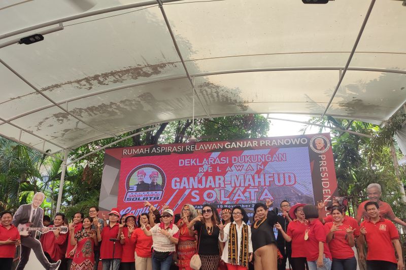Relawan Solata deklarasikan dukungan kepada Ganjar-Mahfud Relawan Solata deklarasikan dukungan kepada Ganjar-Mahfud
