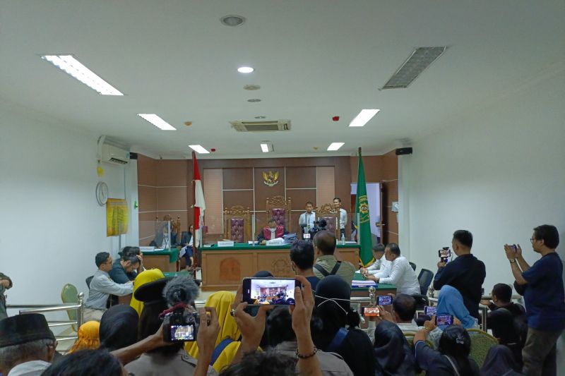 Permohonan praperadilan tersangka kericuhan Rempang ditolak pengadilan Permohonan praperadilan tersangka kericuhan Rempang ditolak pengadilan