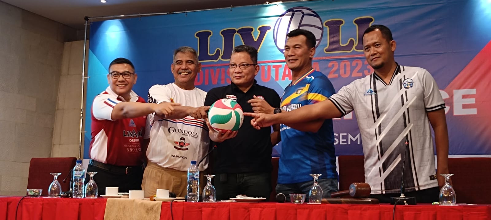 Kontestan Final Four Livoli Divisi Utama 2023, takjub kemegahan GOR Joyobo Kediri Kontestan Final Four Livoli Divisi Utama 2023, takjub kemegahan GOR Joyobo Kediri