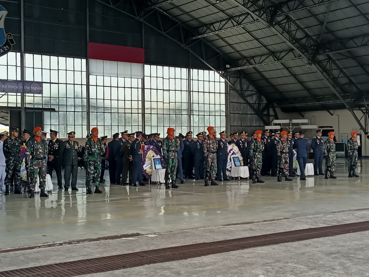 Wakasau lepas 4 jenasah penerbang korban kecelakaan pesawat Super Tuchano Wakasau lepas 4 jenasah penerbang korban kecelakaan pesawat Super TuchanoÂ