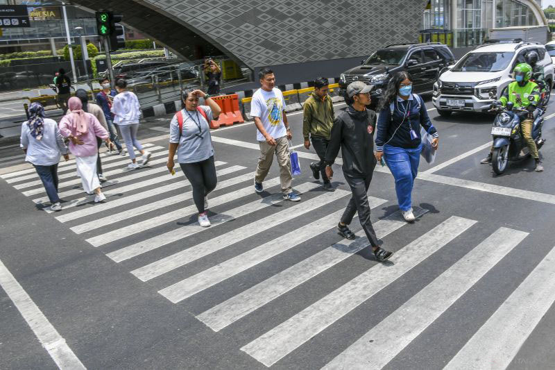 Seluruh wilayah Jakarta akan berawan pada Kamis pagi dan malam hari Seluruh wilayah Jakarta akan berawan pada Kamis pagi dan malam hari