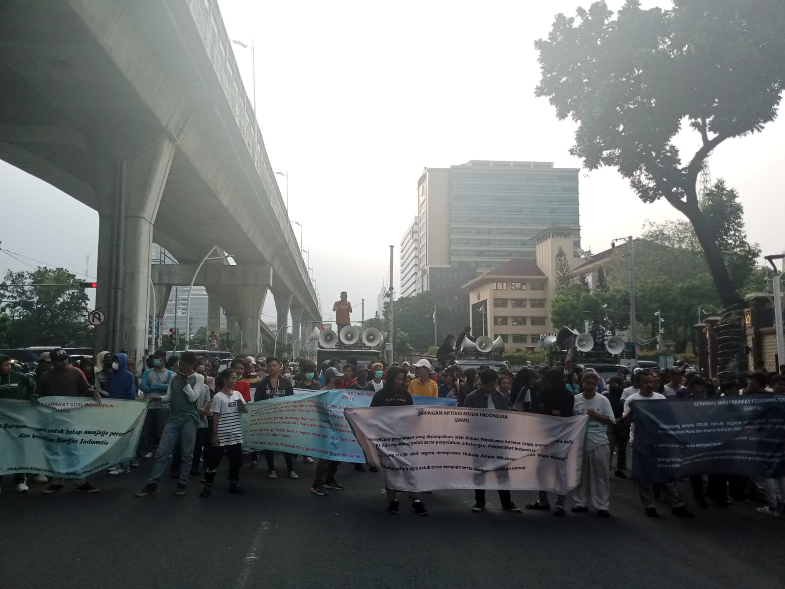 Tuding Polri tak netral, Aiman Witjaksono diminta minta maaf ke publik Tuding Polri tak netral, Aiman Witjaksono diminta minta maaf ke publik