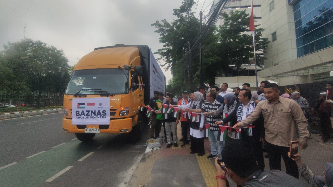 Baznas RI lepas bantuan kemanusiaan untuk warga Palestina Baznas RI lepas bantuan kemanusiaan untuk warga Palestina