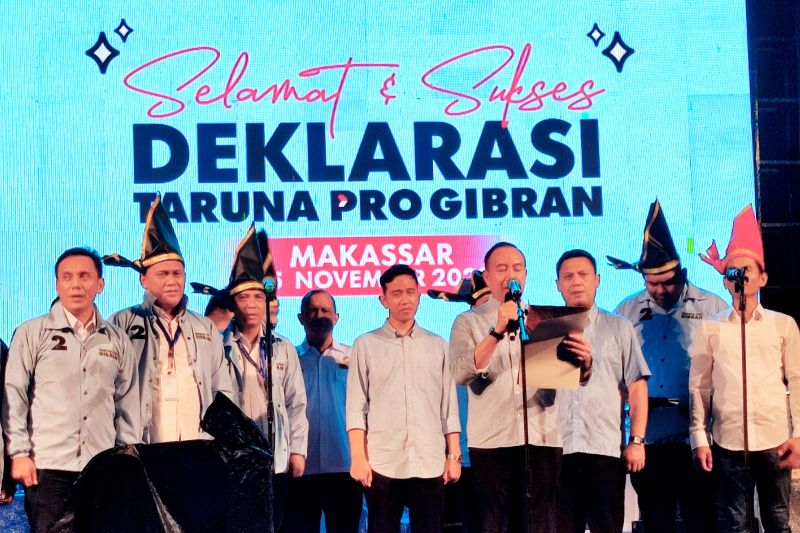 Cawapres Gibran hadiri deklarasi Taruna For Gibran di Pantai Losari Cawapres Gibran hadiri deklarasi Taruna For Gibran di Pantai Losari