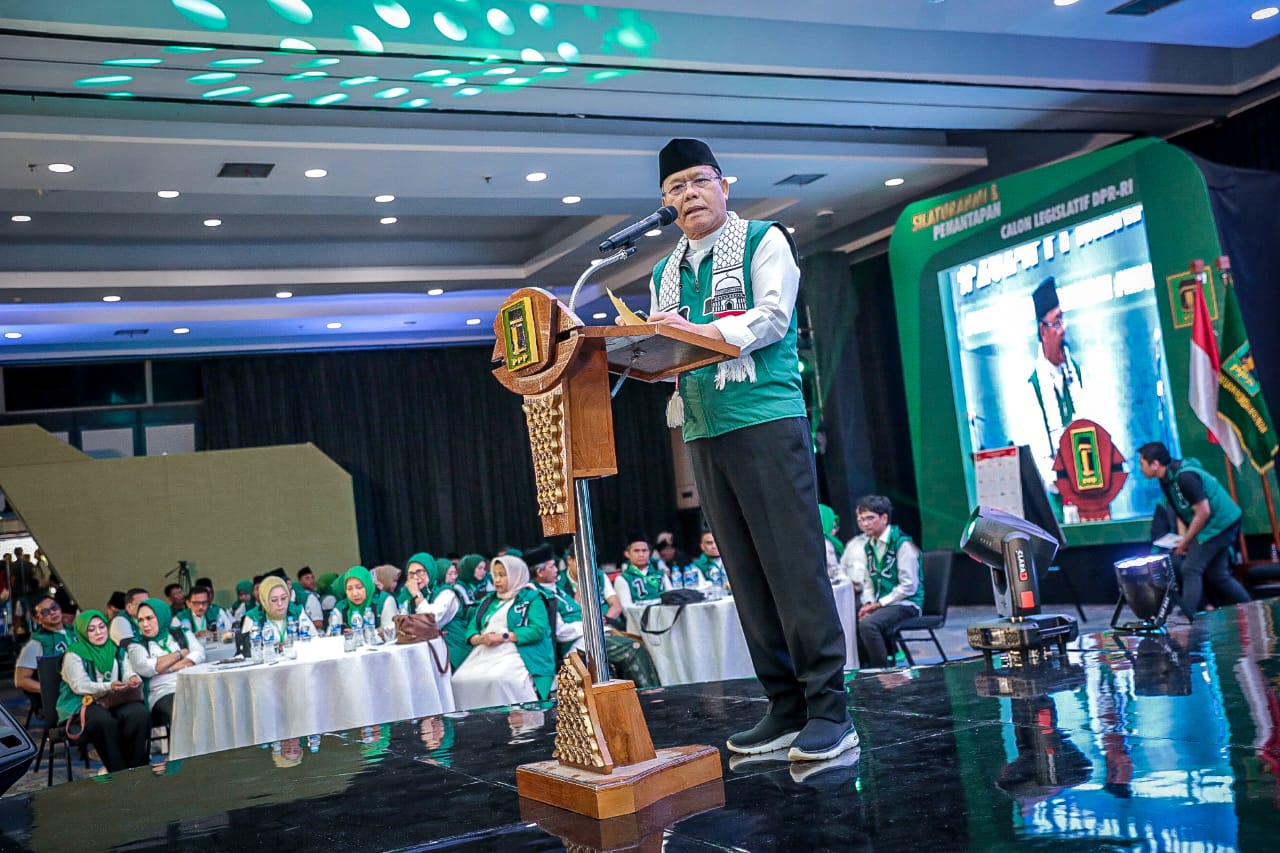 Mardiono buka kegiatan silaturahmi dan pemantapan caleg DPR RI PPP se-Indonesia Mardiono buka kegiatan silaturahmi dan pemantapan caleg DPR RI PPP se-Indonesia
