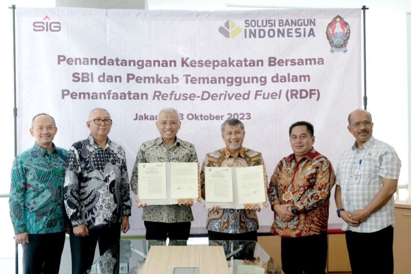 RDF dalam produksi semen bantu atasi persoalan sampah RDF dalam produksi semen bantu atasi persoalan sampah