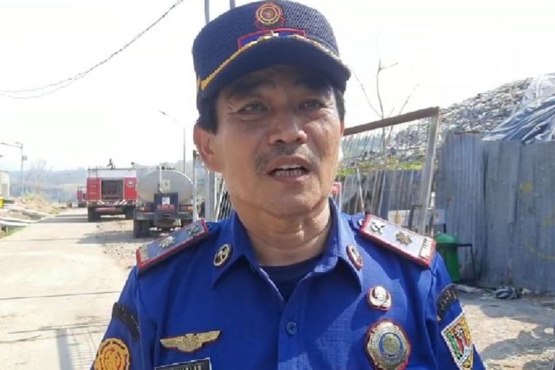 Api kembali lalap TPA Jatibarang Semarang Api kembali lalap TPA Jatibarang Semarang