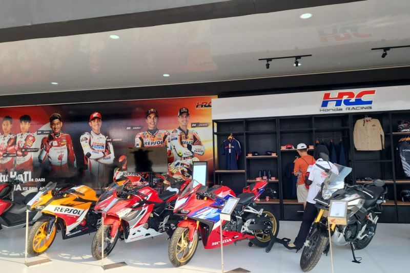 Meriahkan MotoGP Mandalika 2023, Honda pamerkan sederet motornya Meriahkan MotoGP Mandalika 2023, Honda pamerkan sederet motornya