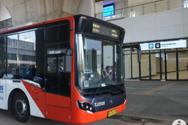 TransJakarta alihkan rute Blok M-Kota karena aksi di depan MK TransJakarta alihkan rute Blok M-Kota karena aksi di depan MK