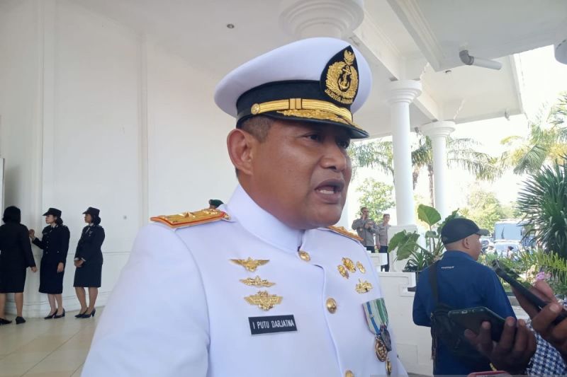 Pasukan Marinir TNI AL ditempatkan di dua pulau terluar di NTT Pasukan Marinir TNI AL ditempatkan di dua pulau terluar di NTT
