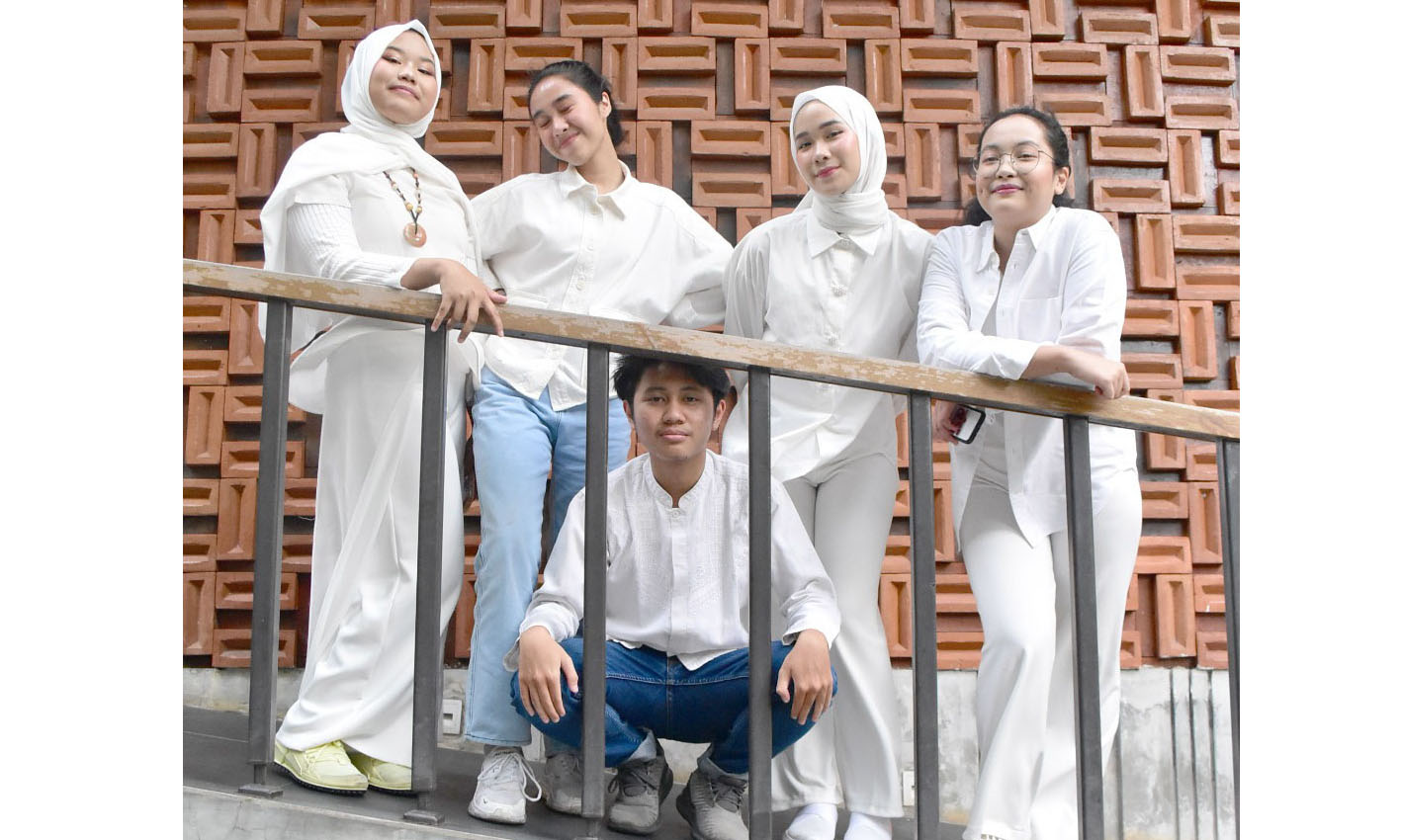 A(no)male coba ramaikan musik Tanah Air dengan Terpikat
