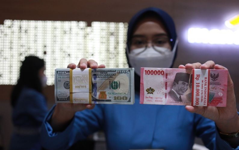 Rupiah Senin pagi melemah jadi Rp15.708 per dolar AS