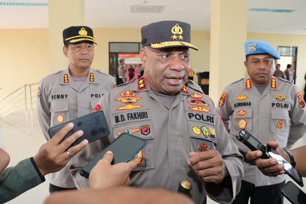 TNI, Polri terus lakukan negosiasi pembebasan pilot Susi Air dari KKB TNI, Polri terus lakukan negosiasi pembebasan pilot Susi Air dari KKB