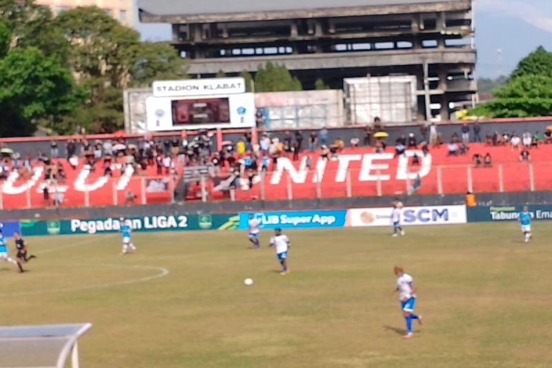 PSBS Biak menang 1-0 atas Sulut United di Stadion Klabat PSBS Biak menang 1-0 atas Sulut United di Stadion Klabat