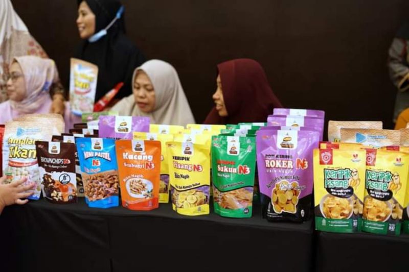 Pemkab Mamuju beri pendampingan kepada pelaku UMKM Pemkab Mamuju beri pendampingan kepada pelaku UMKM