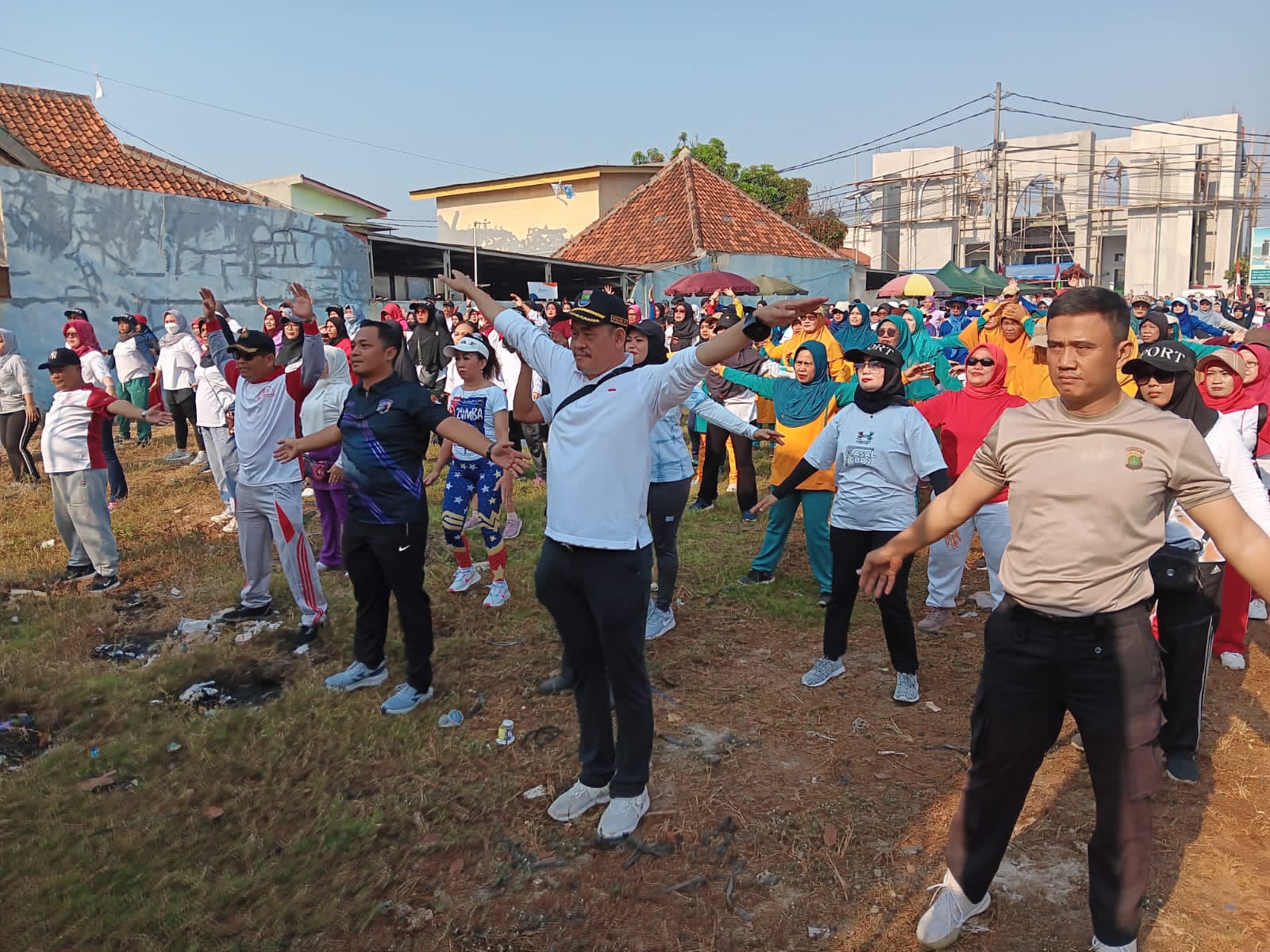 Peringati Sumpah Pemuda, ratusan emak-emak dan lansia ikuti senam sehat Peringati Sumpah Pemuda, ratusan emak-emak dan lansia ikuti senam sehat