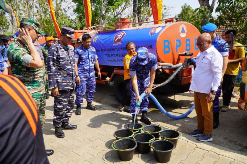 BPBD Gunungkidul ajukan tambahan pengadaan 300 tangki atasi kekeringan BPBD Gunungkidul ajukan tambahan pengadaan 300 tangki atasi kekeringan