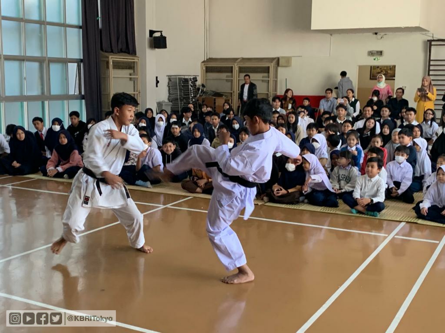 Dubes Heri Akhmadi apresiasi karateka Indonesia peraih medali di KWF World Campionship, Tokyo Dubes Heri Akhmadi apresiasi karateka Indonesia peraih medali di KWF World Campionship, Tokyo