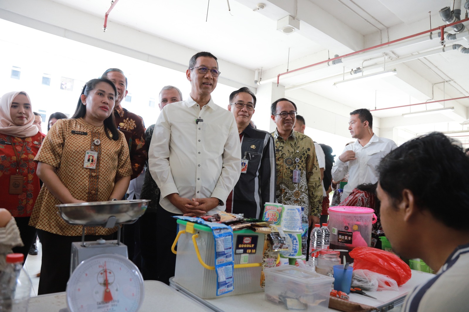 Bertemu warga Rusunawa Nagrak, Pj Gubernur DKI jamin peningkatan kebutuhan dasar Bertemu warga Rusunawa Nagrak, Pj Gubernur DKI jamin peningkatan kebutuhan dasar