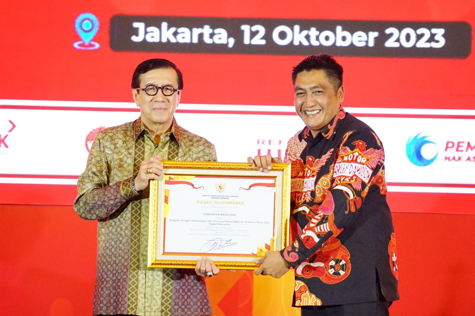 Pemkab Magelang raih penghargaan anggota JDIHN