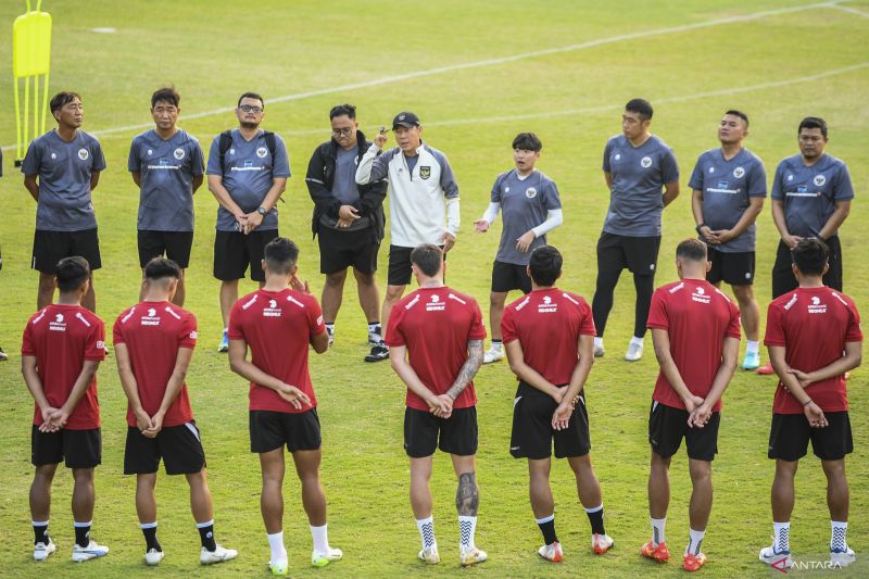 Shin Tae-yong apresiasi para pemain tetap tunjukkan semangat juang Shin Tae-yong apresiasi para pemain tetap tunjukkan semangat juang